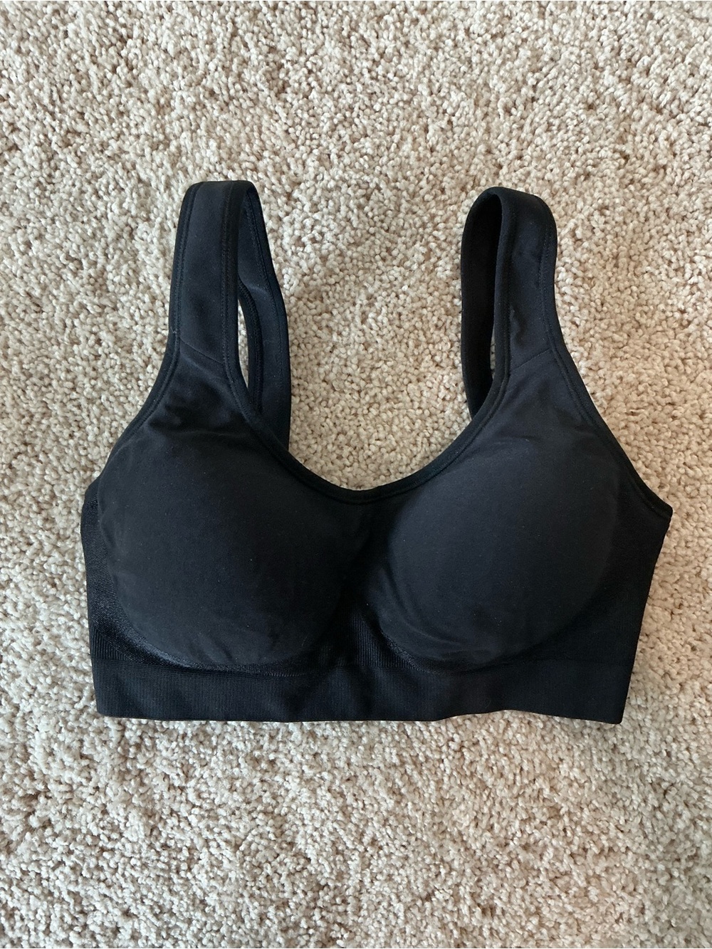 Seamless Padded Black Sports Bra — Light Support